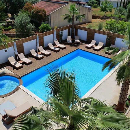 Kuburi Hotel Ksamil Kültér fotó