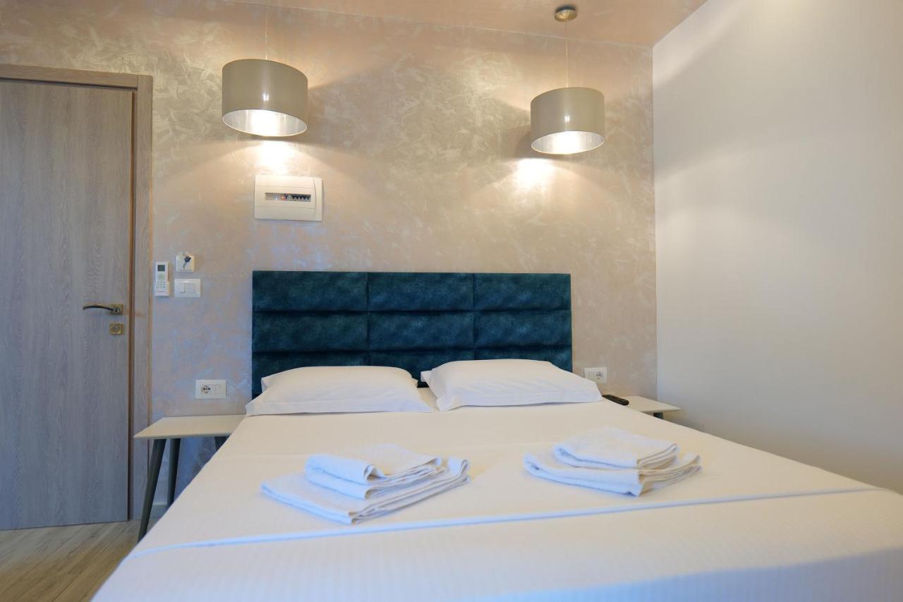 Kuburi Hotel Ksamil Kültér fotó